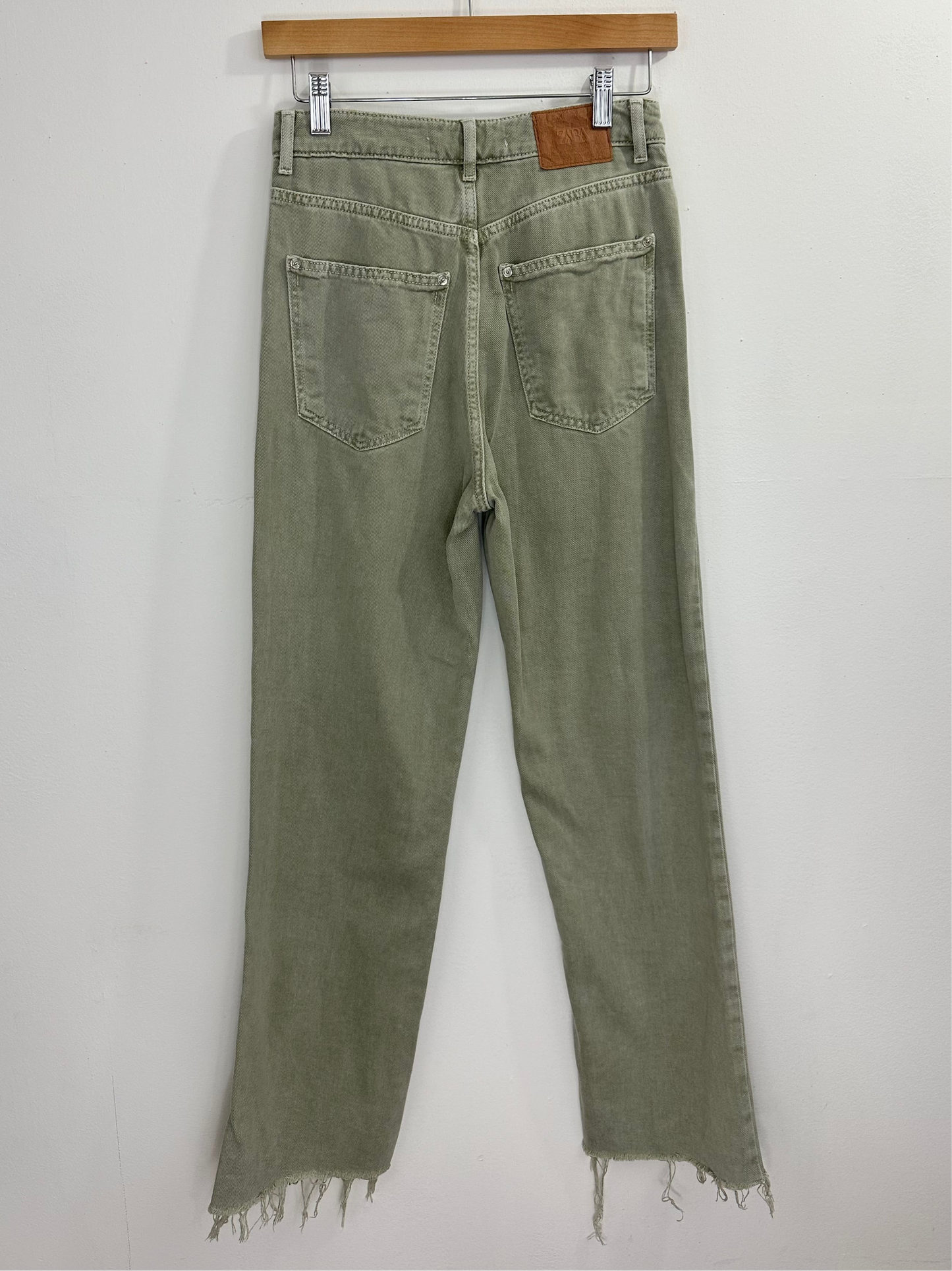 Zara Green Jeans - 27
