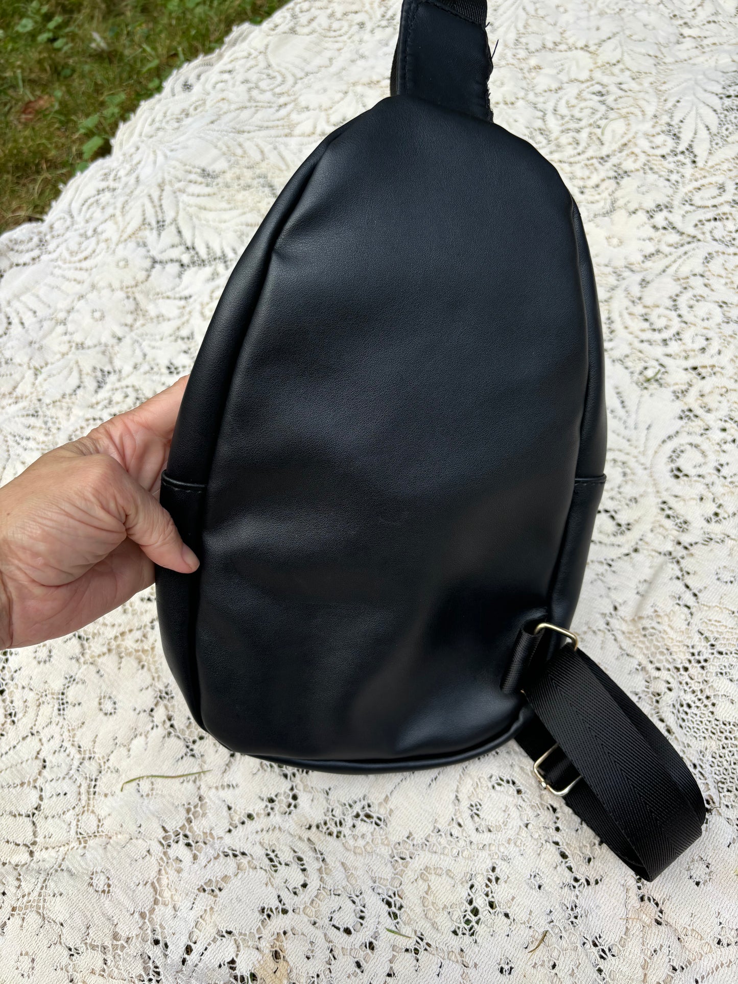 Black Slingbag