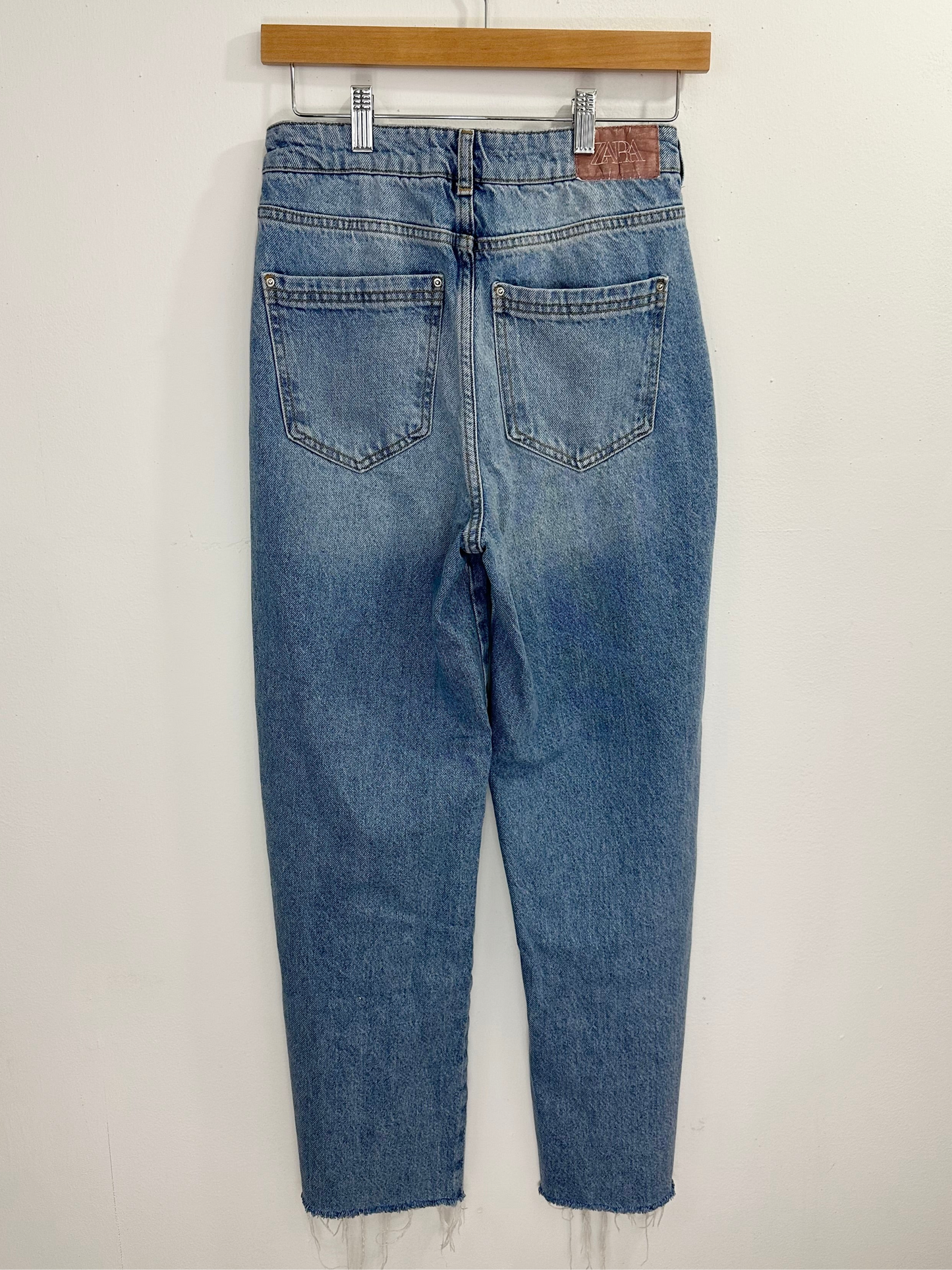Zara Jeans - 27
