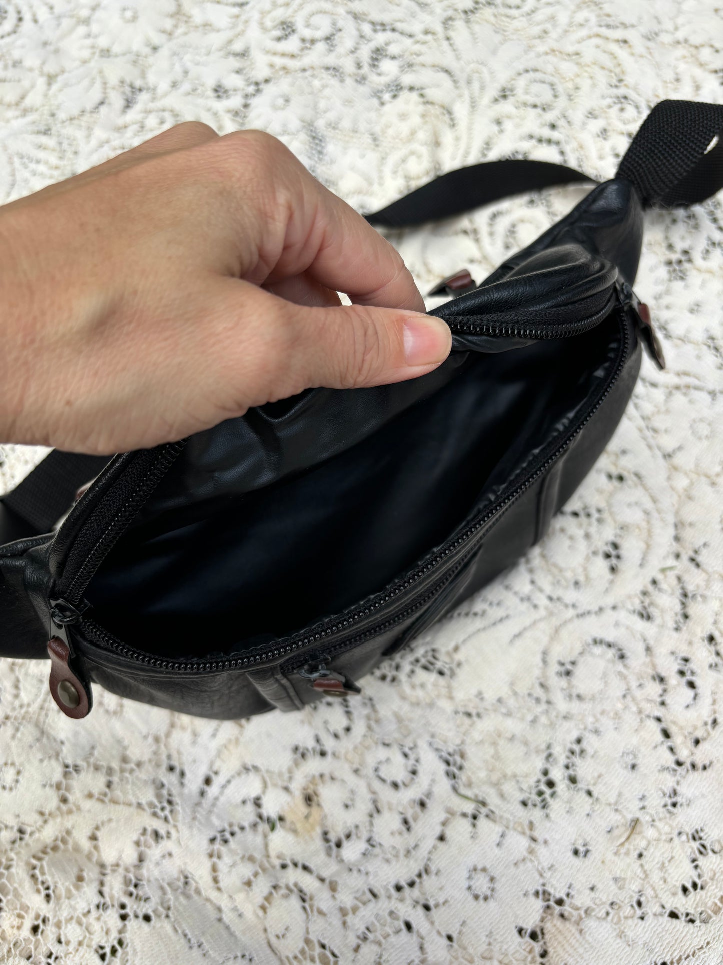 Vintage Faux Leather Fannypack