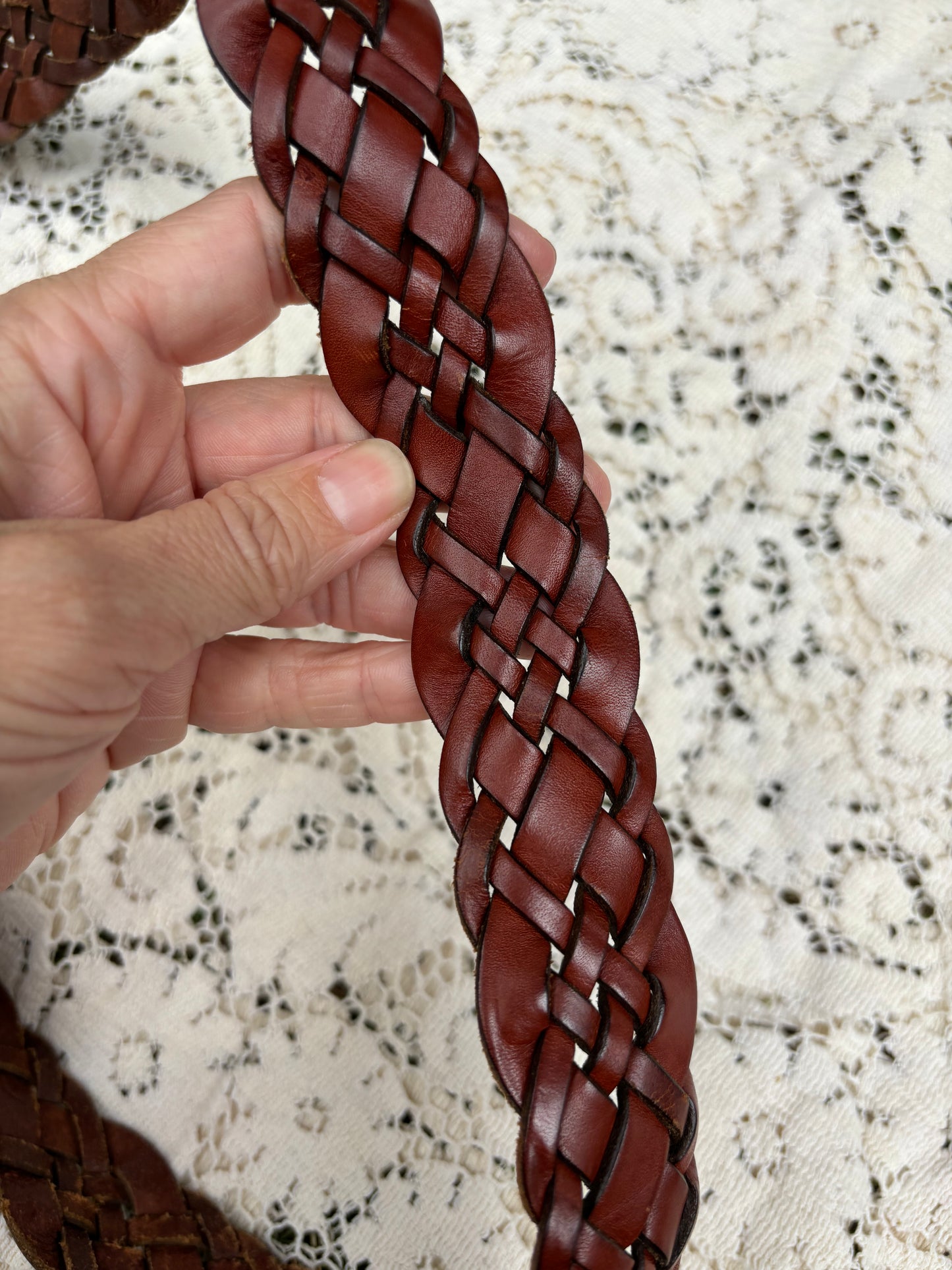 G.H Bass Braided Leather Belt - M