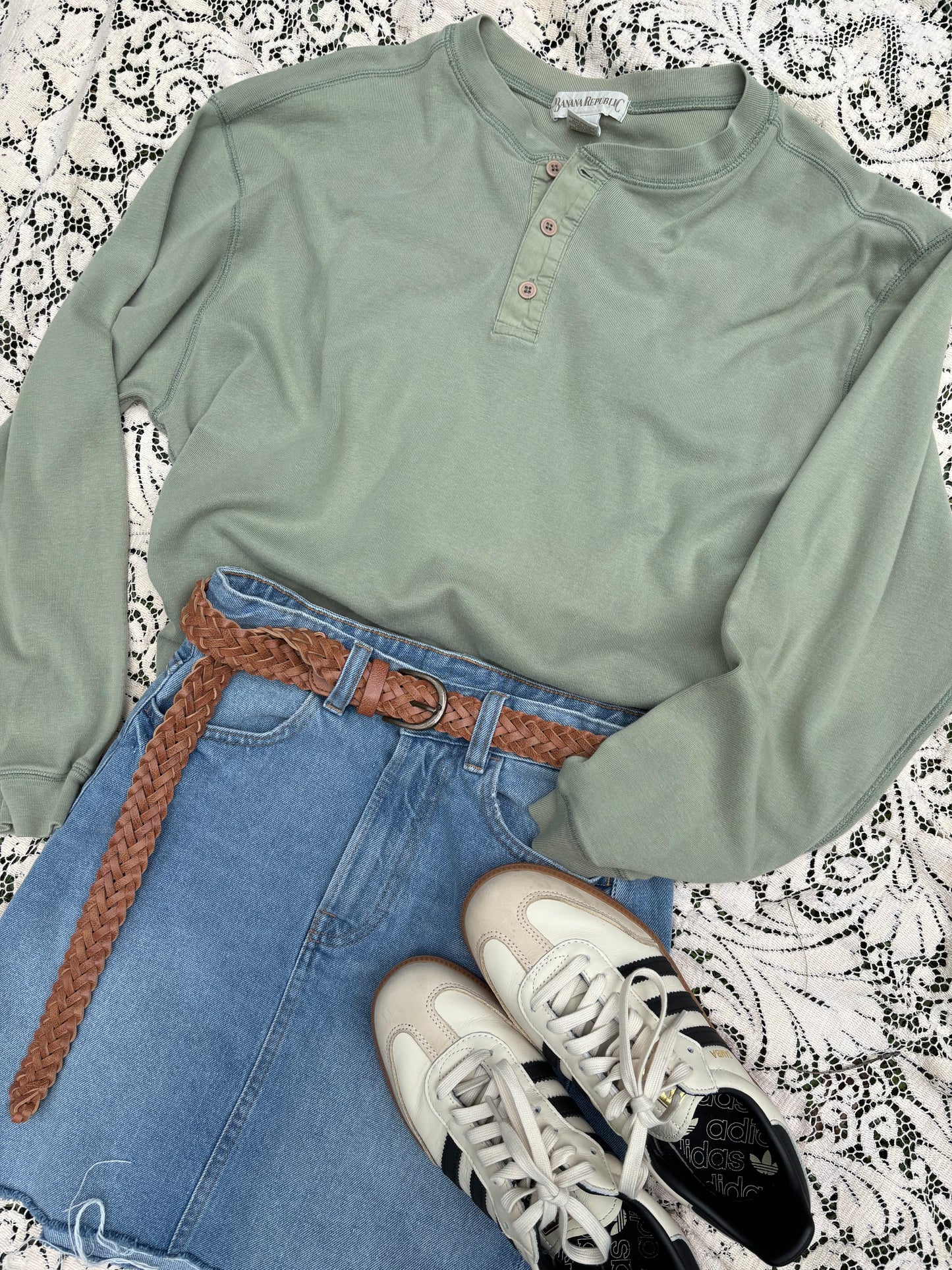 Vintage Banana Republic Henley - M/L/XL