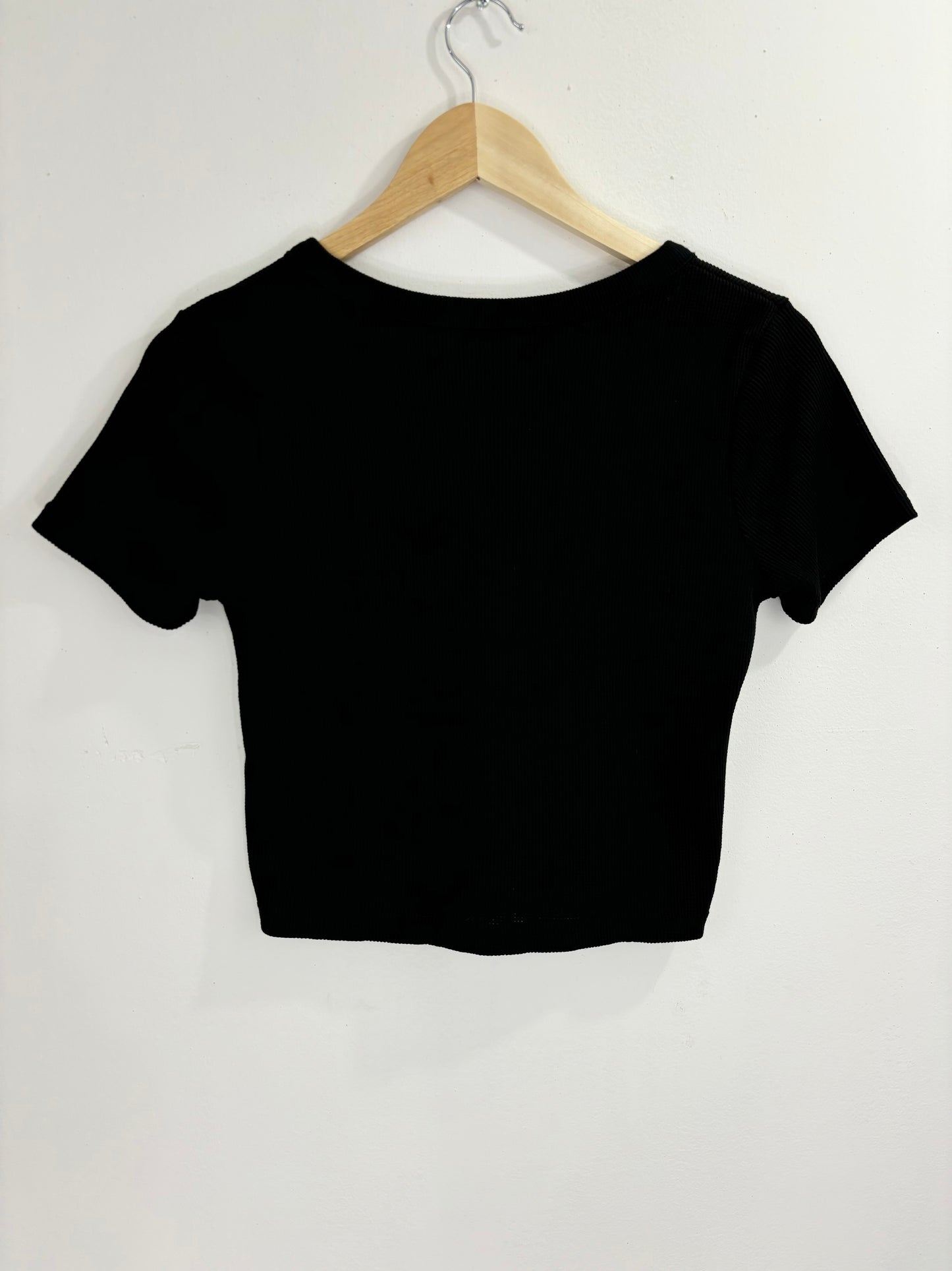 Uniqlo Thermal Crop Top