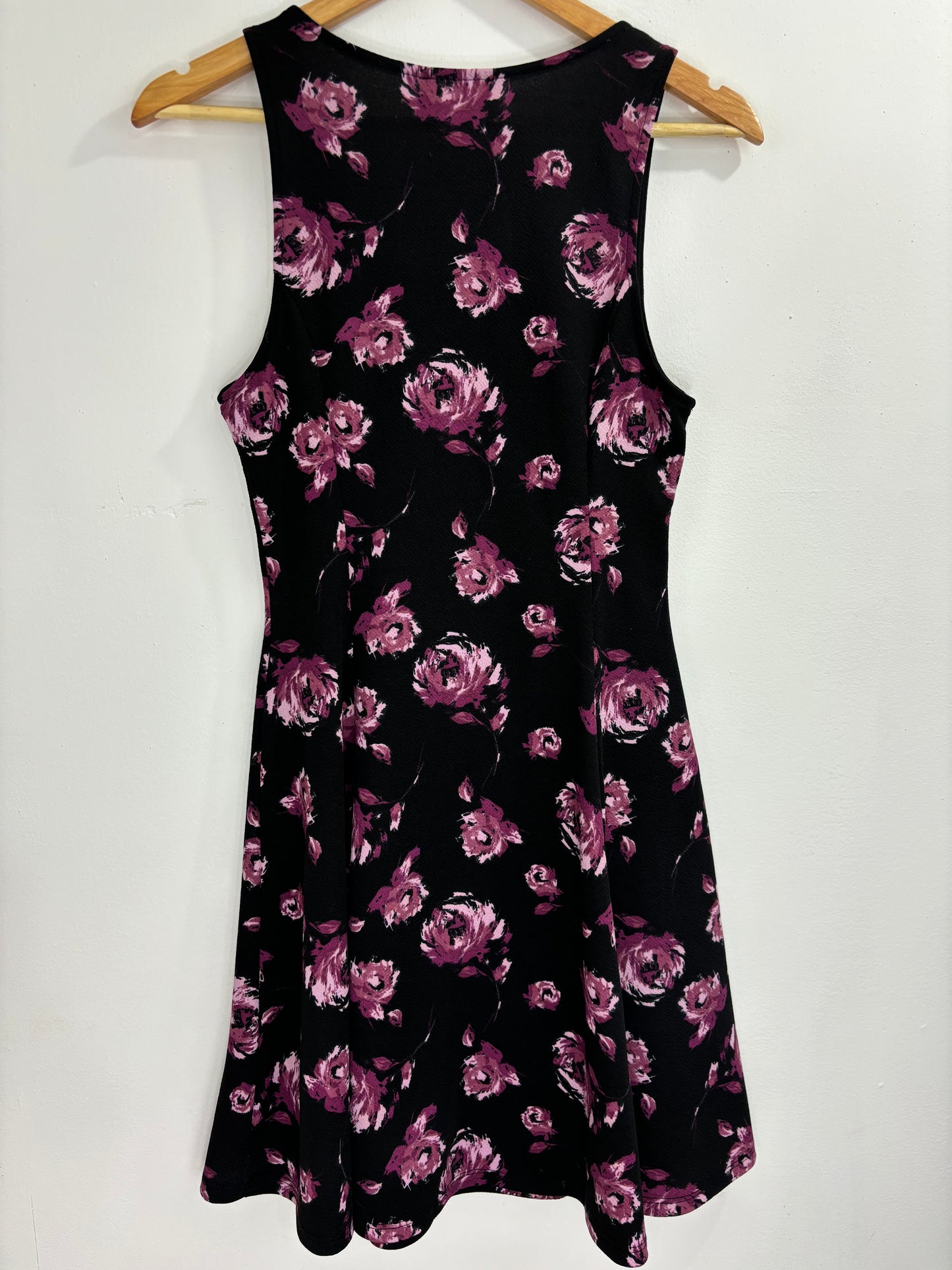 French Gray Scoopneck Floral Dress - M/L